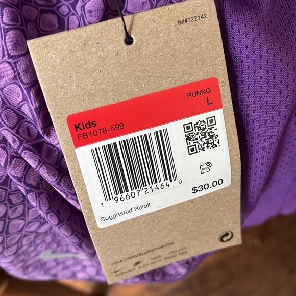 NWT!  Nike Dri fit girls shorts, size large and x-large - Picture 12 of 12